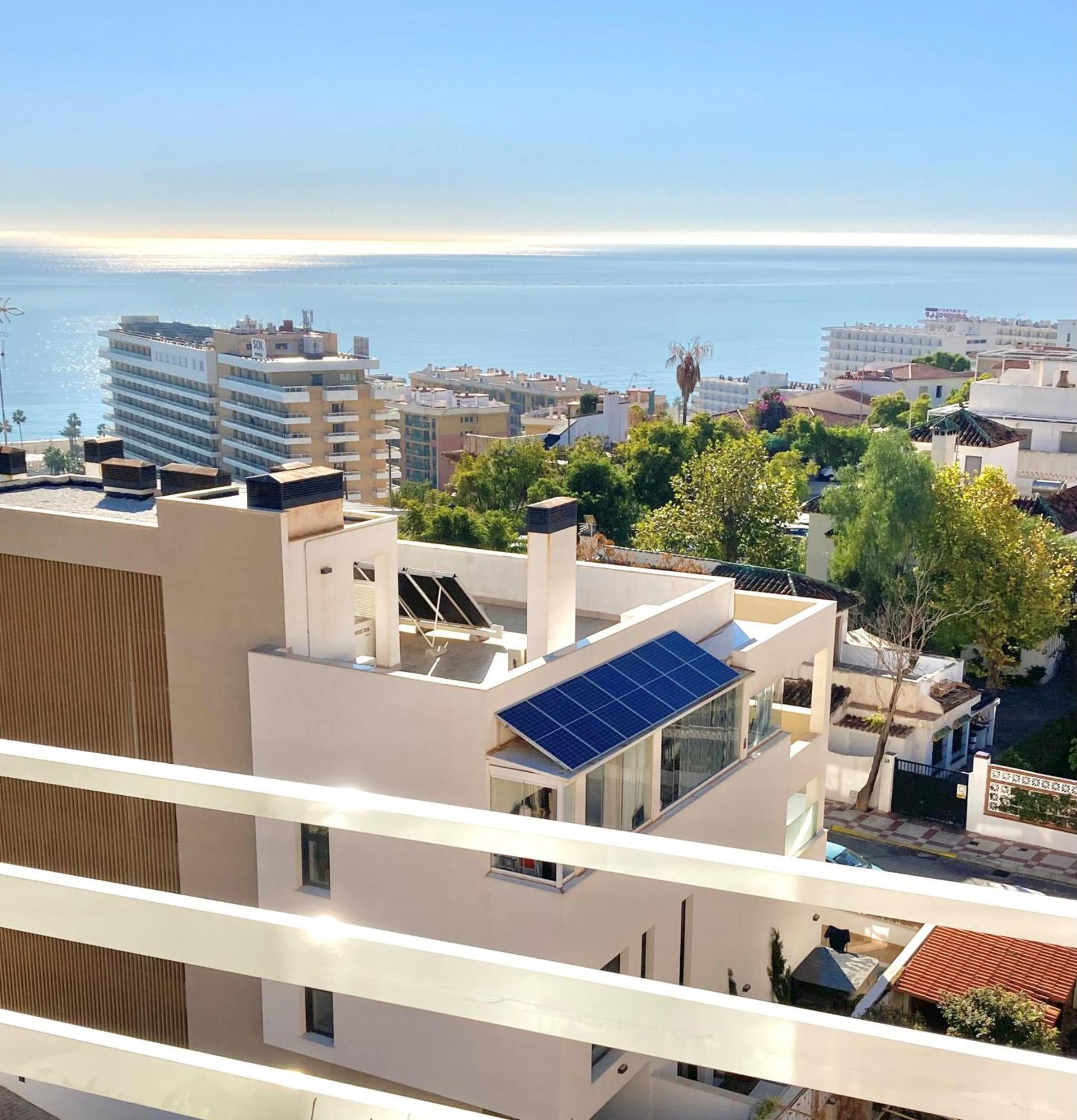 Beautiful Mediterranean Views In Central トレモリノス エクステリア 写真